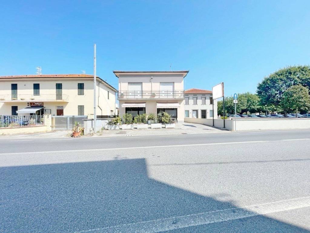 Immobile a Capannori in Via Pesciatina, , 111 - Foto 2