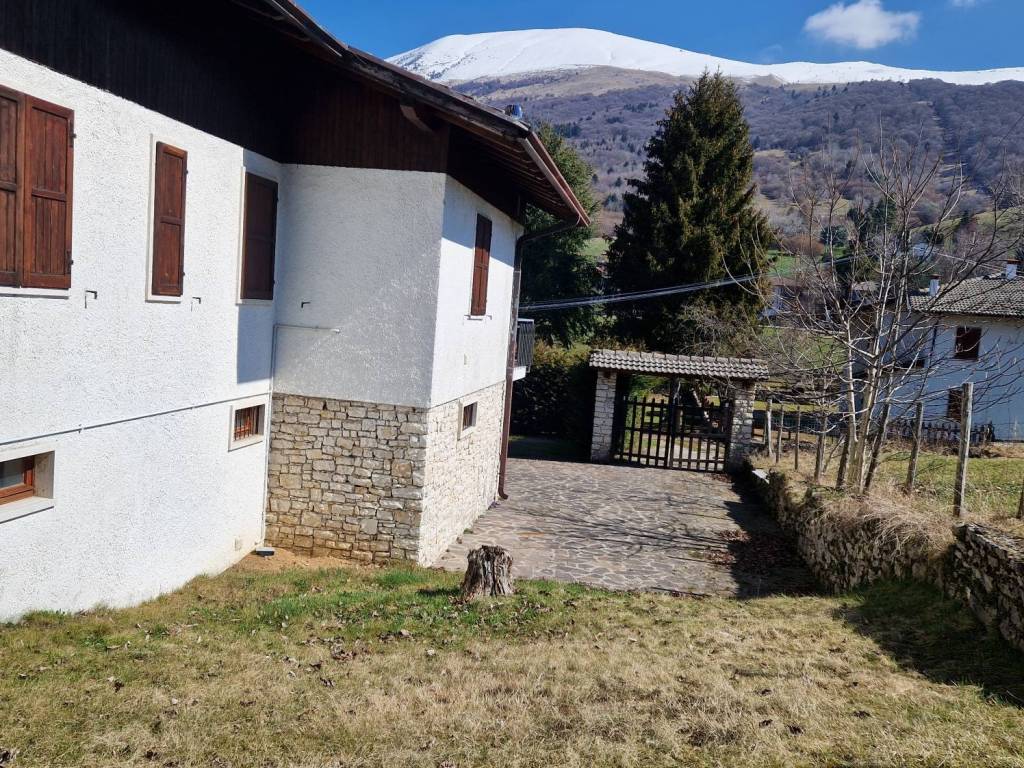 Villa a San zeno di montagna in Via Prada, 28 - Foto 5
