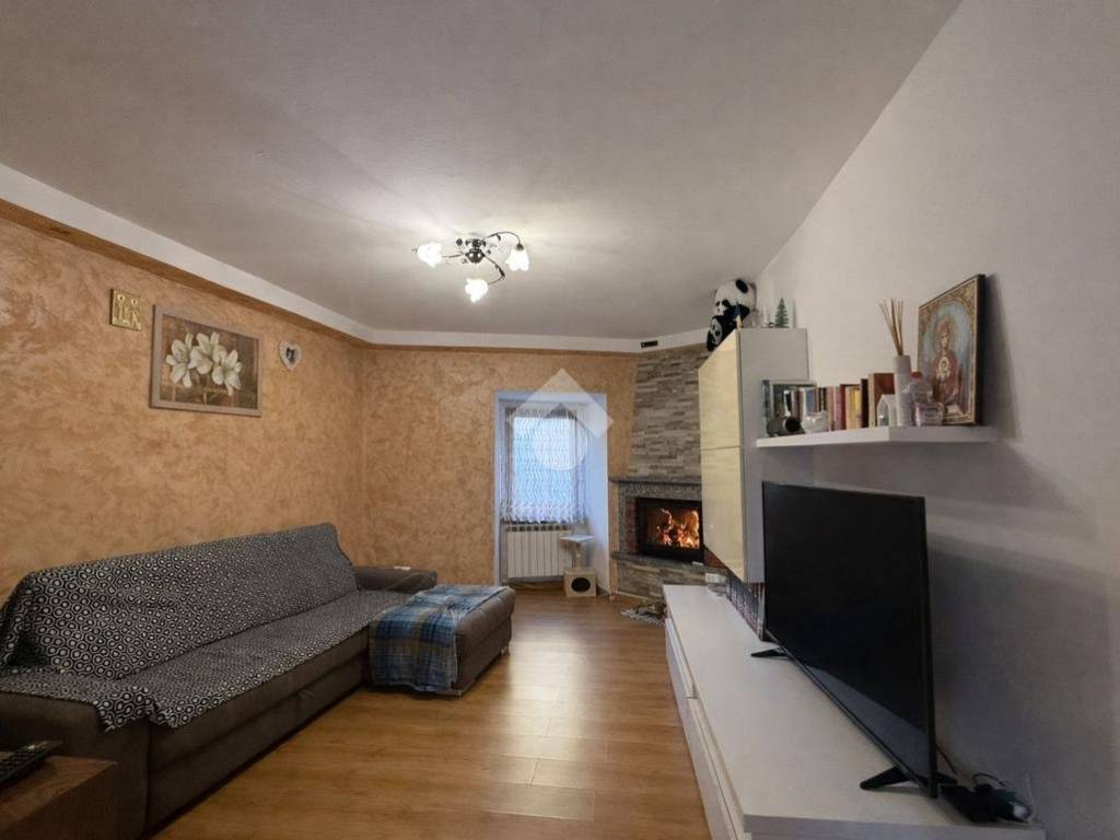 Casa indipendente a Pian camuno in Via Torre, 25 - Foto 2