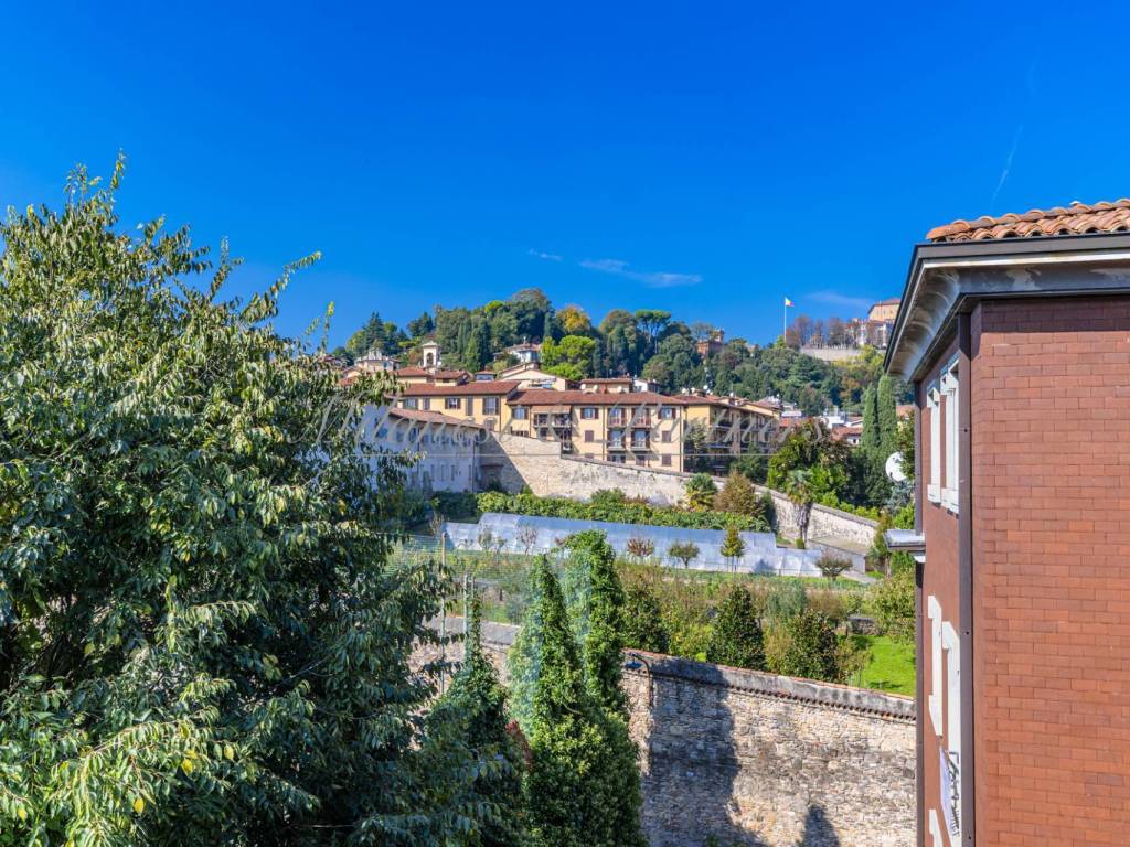 Appartamento a Bergamo in Via Francesco Cucchi, 8 - Foto 2