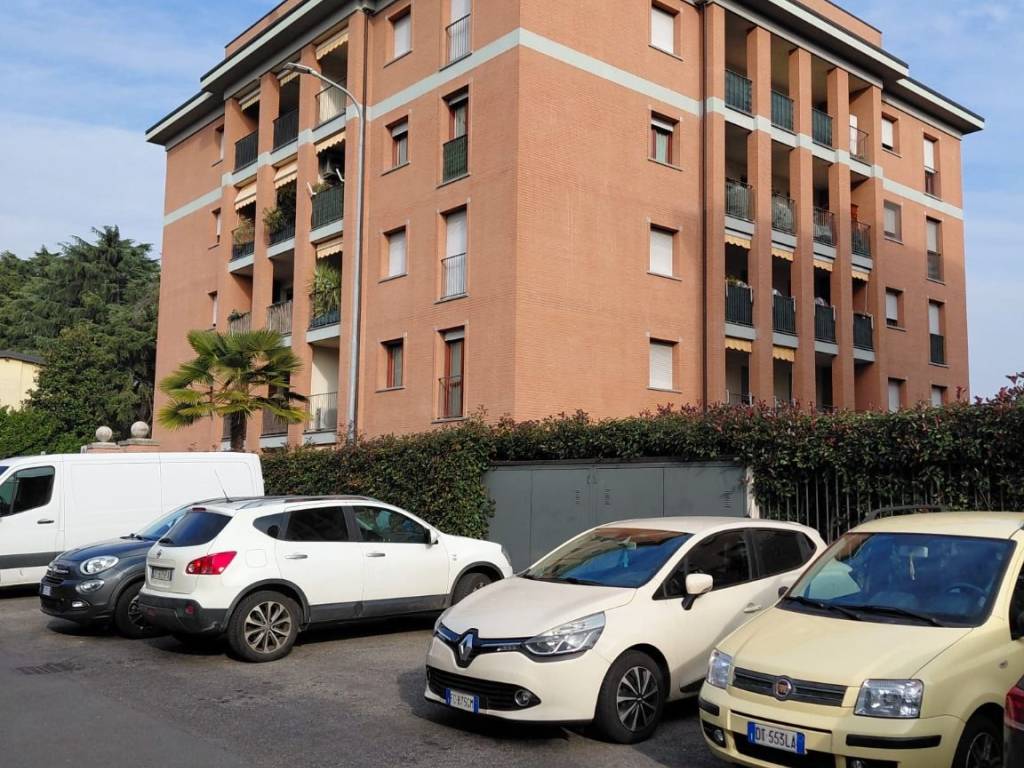 Appartamento a Busto garolfo in Via Monte Nevoso - Foto 2