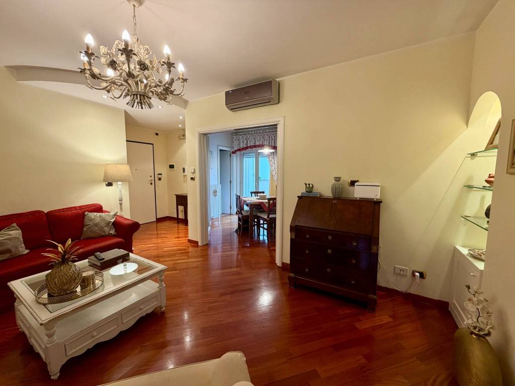 Appartamento a Bitetto in Via Giuseppe De Gennaro, 8 - Foto 3