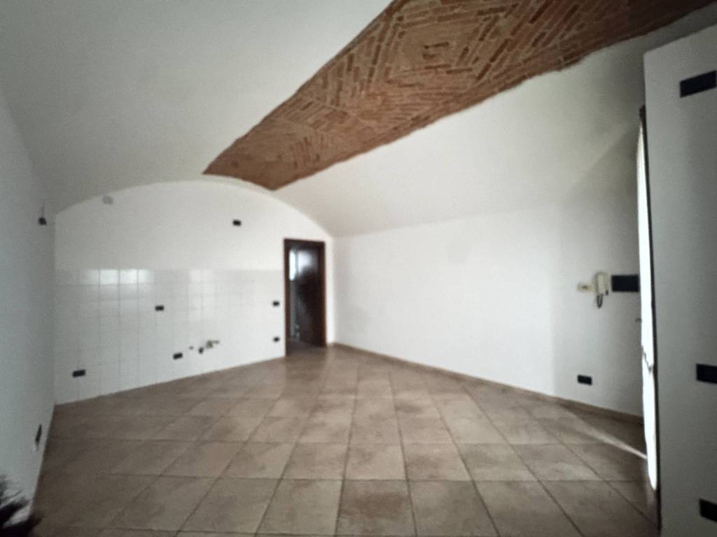 Appartamento a Luvinate in Via Giuseppe Mazzini - Foto 3