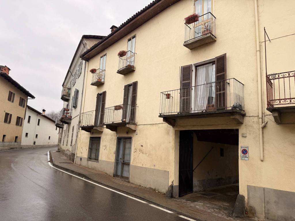 Appartamento a Pinerolo in Via Nazionale, 204 - Foto 2
