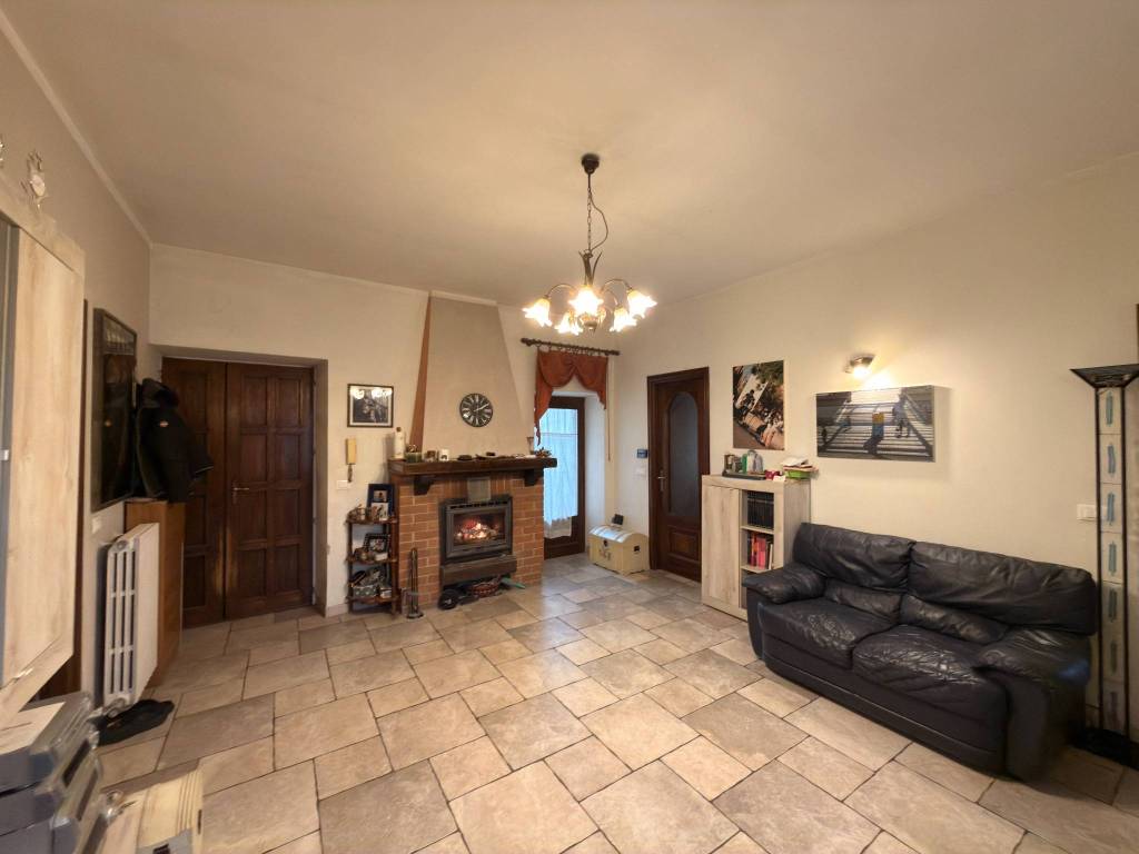 Appartamento a Pinerolo in Via Nazionale, 204 - Foto 5