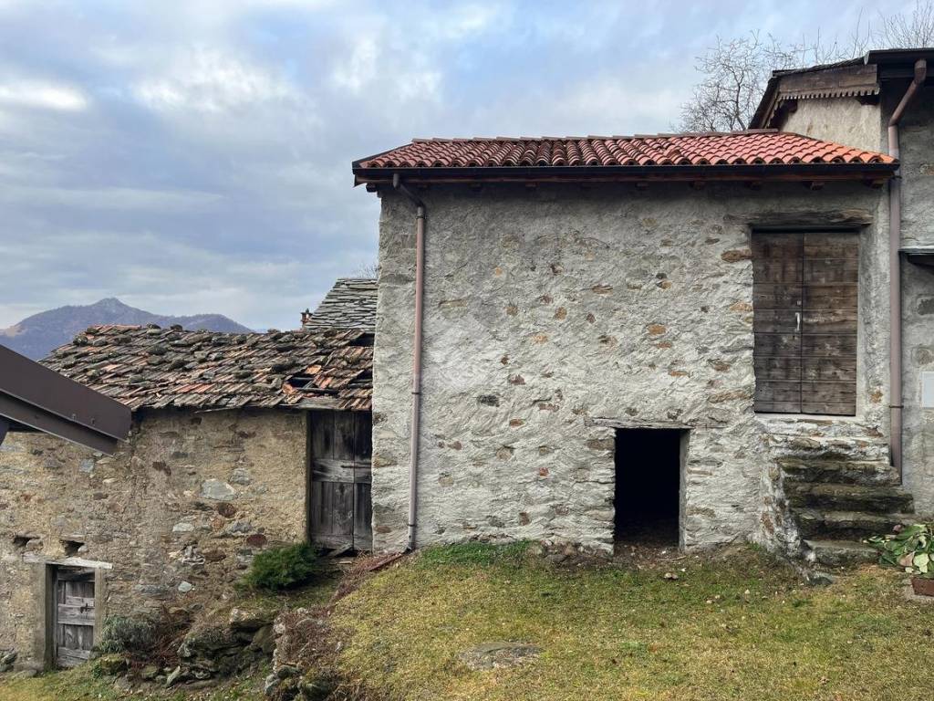 Rustico / casale a Bellano in LOCALITA' LORNICO - Foto 2