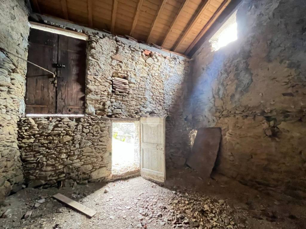 Rustico / casale a Bellano in LOCALITA' LORNICO - Foto 5