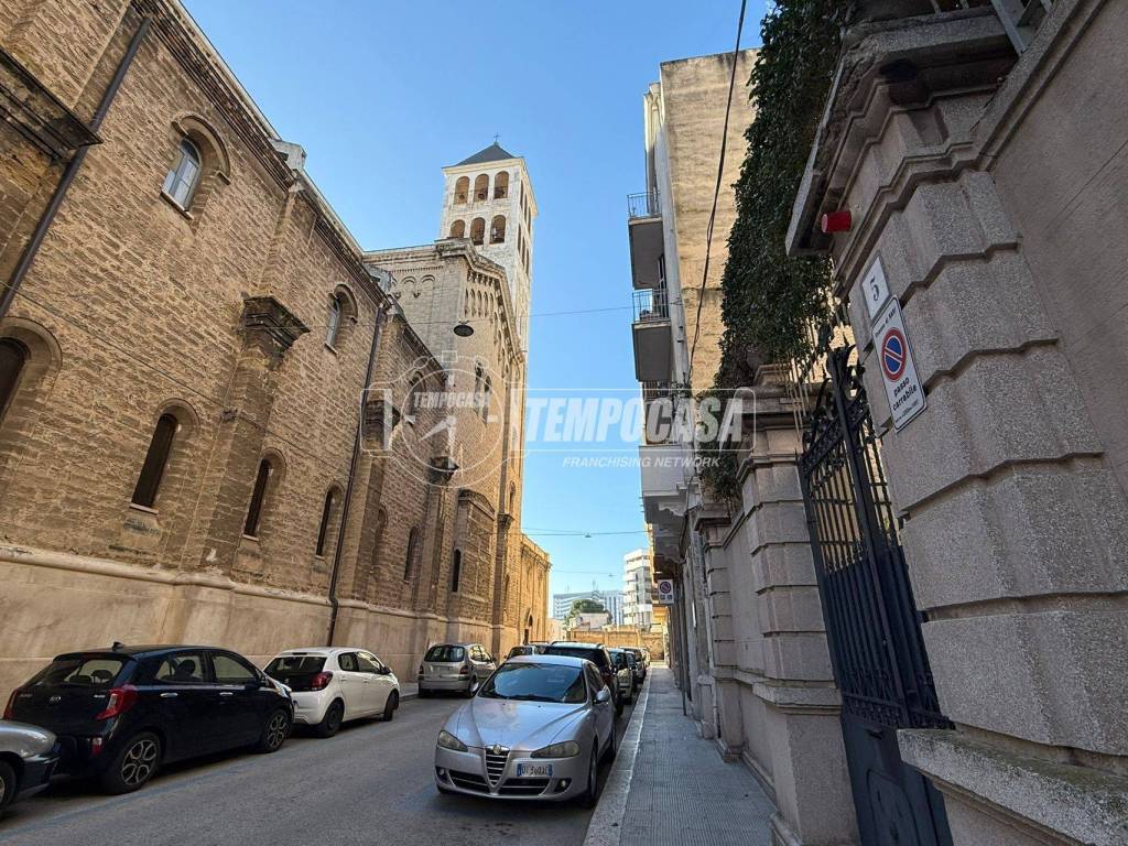 Appartamento a Bari in Largo Monsignor Augusto Curi, 8 - Foto 2