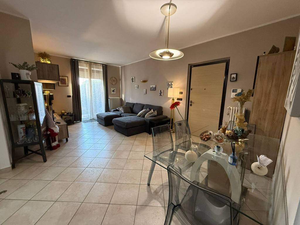 Appartamento a Alessandria in Via Luciano Raschio - Foto 2