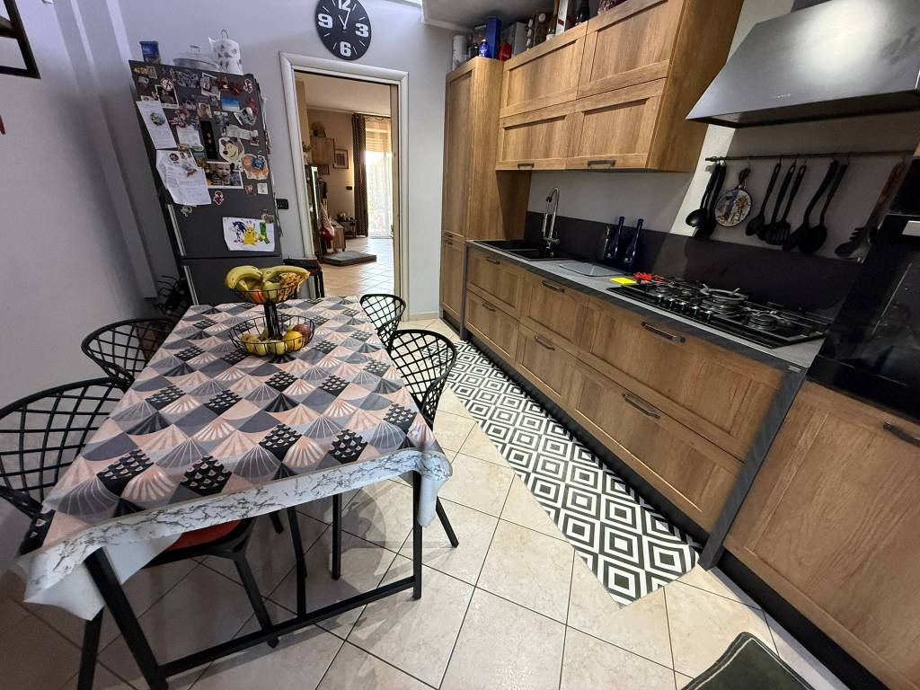Appartamento a Alessandria in Via Luciano Raschio - Foto 4
