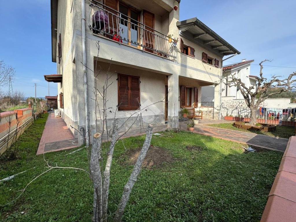Appartamento a Quarrata in Via Silvio Pellico, 11 - Foto 4
