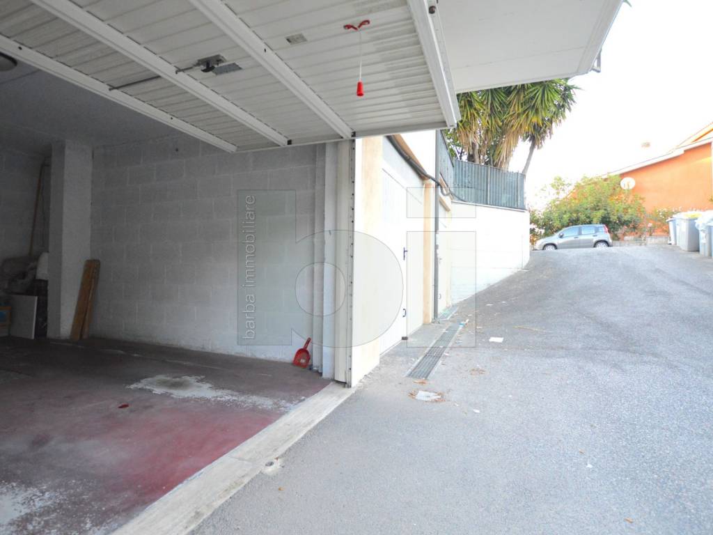Box / garage a Mentana in Via Oglio, 12 - Foto 2