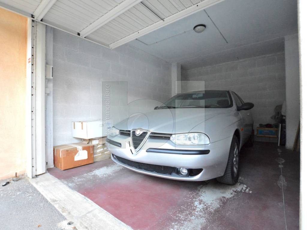 Box / garage a Mentana in Via Oglio, 12 - Foto 5