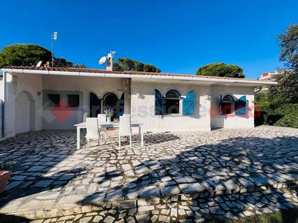 Villa a San felice circeo in VIA TERRACINA, 50 - Foto 4