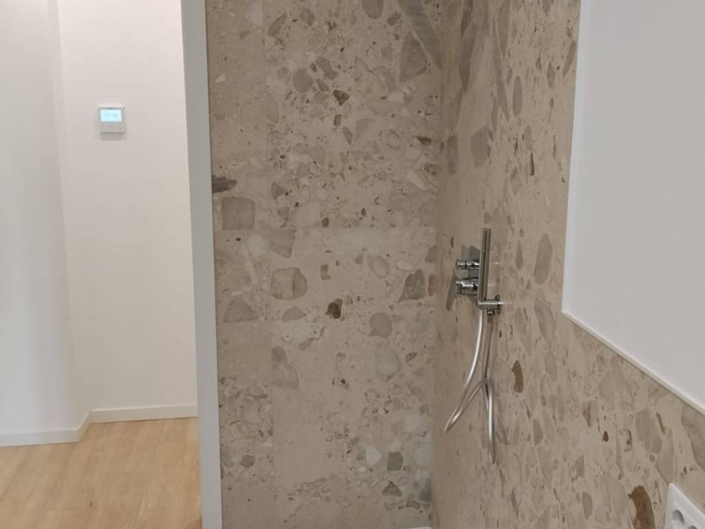 Appartamento a Bergamo in Via Lorenzi - Foto 2