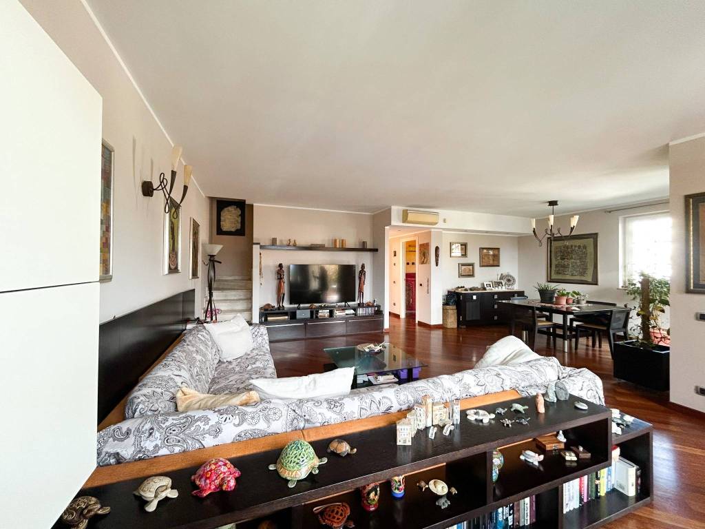 Villa a Magnago in Via Niccolò Tommaseo, 22 - Foto 2