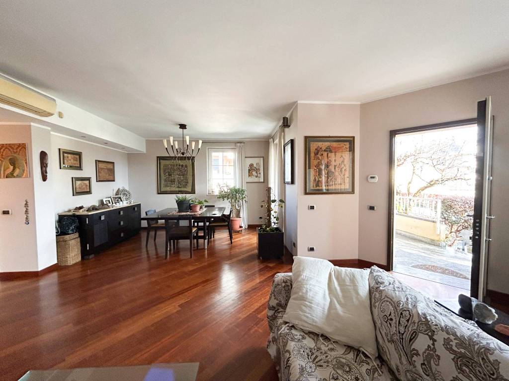 Villa a Magnago in Via Niccolò Tommaseo, 22 - Foto 5