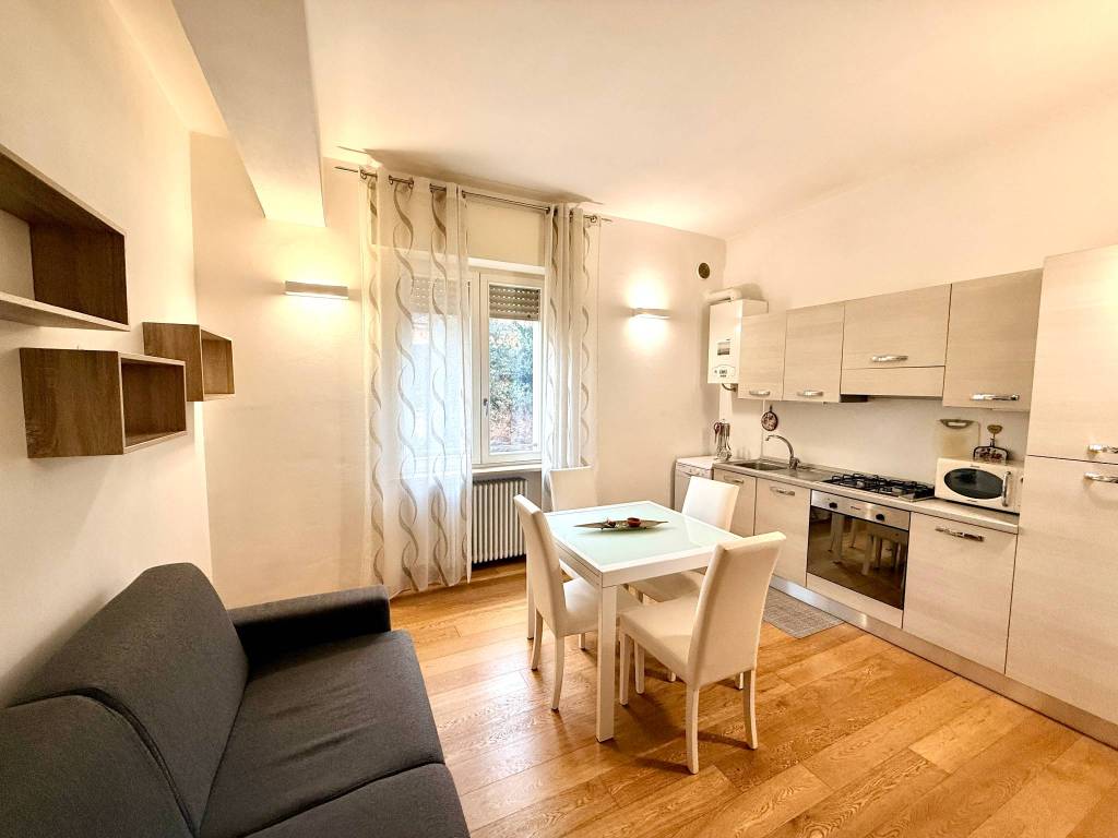 Appartamento a Verona in Via Giovanna Murari Brà - Foto 2
