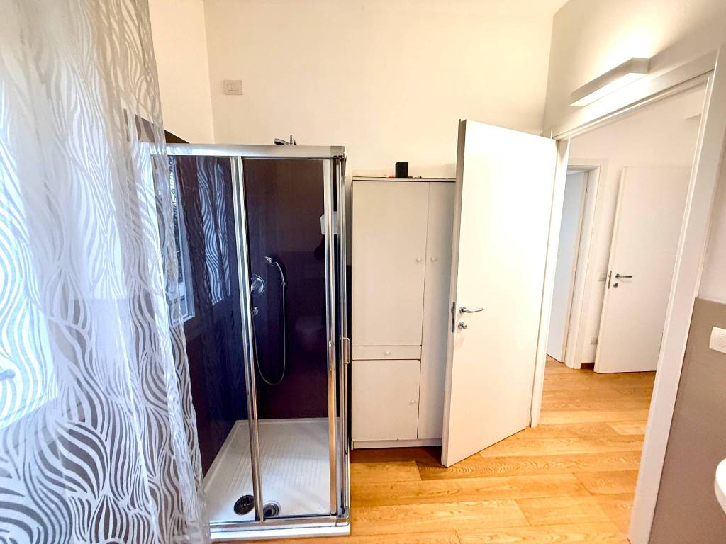 Appartamento a Verona in Via Giovanna Murari Brà - Foto 5