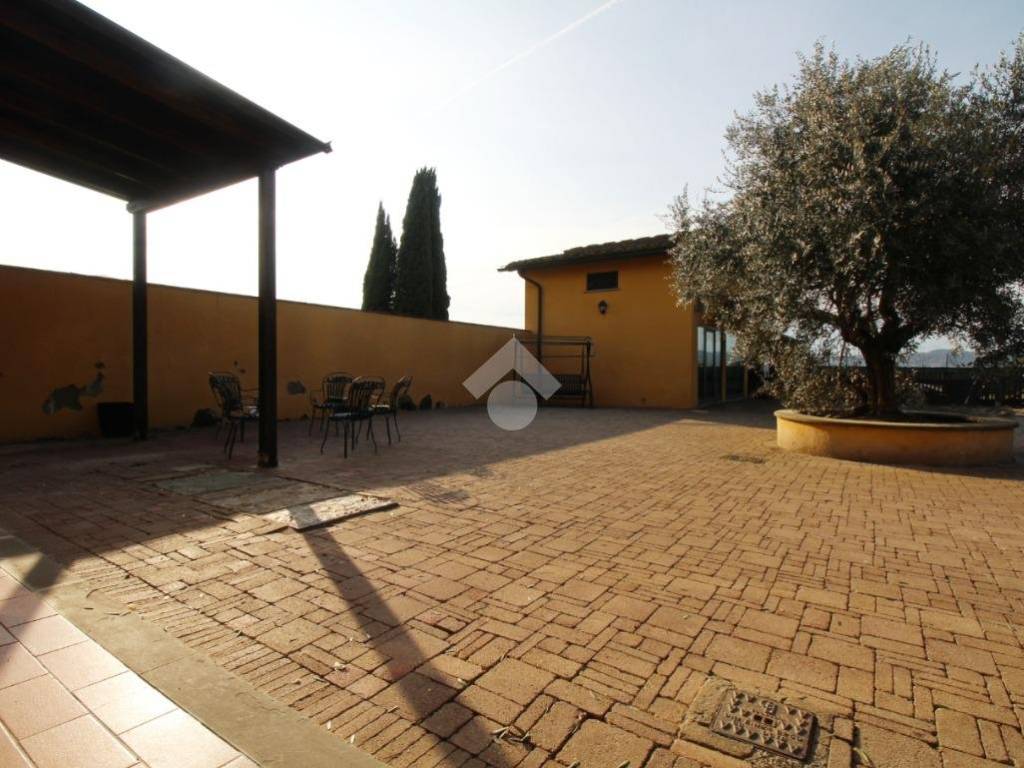 Casa indipendente a Prato in Via del Leone, 109 - Foto 3