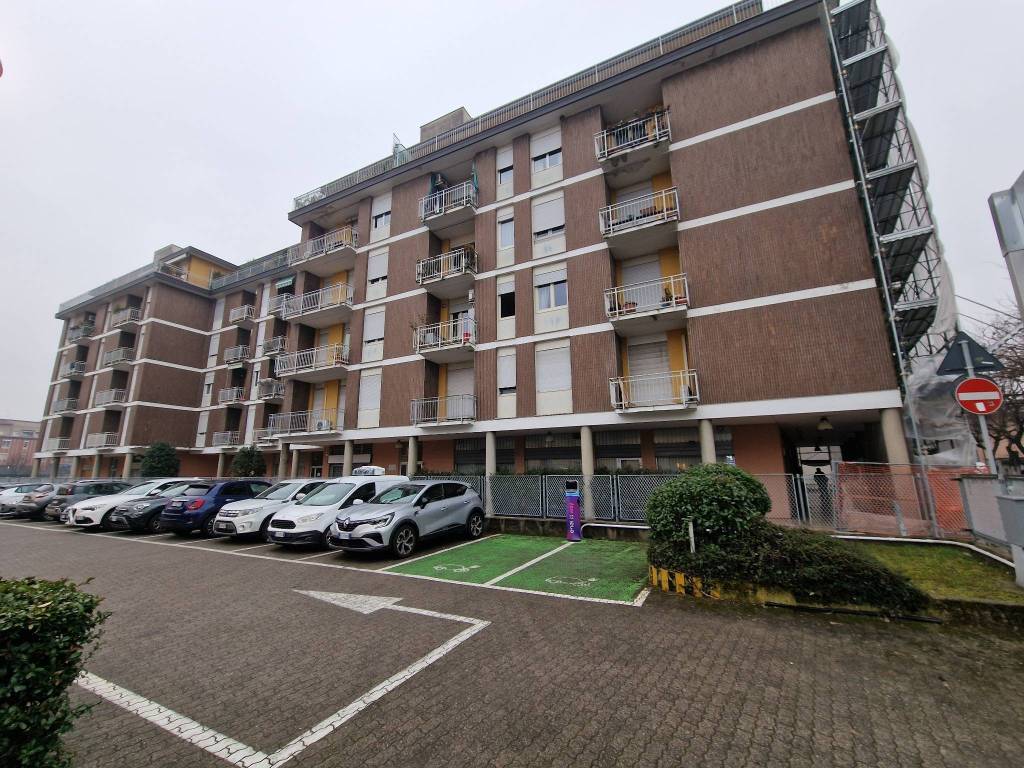 Appartamento a Bergamo in Via Alberto Pitentino - Foto 2