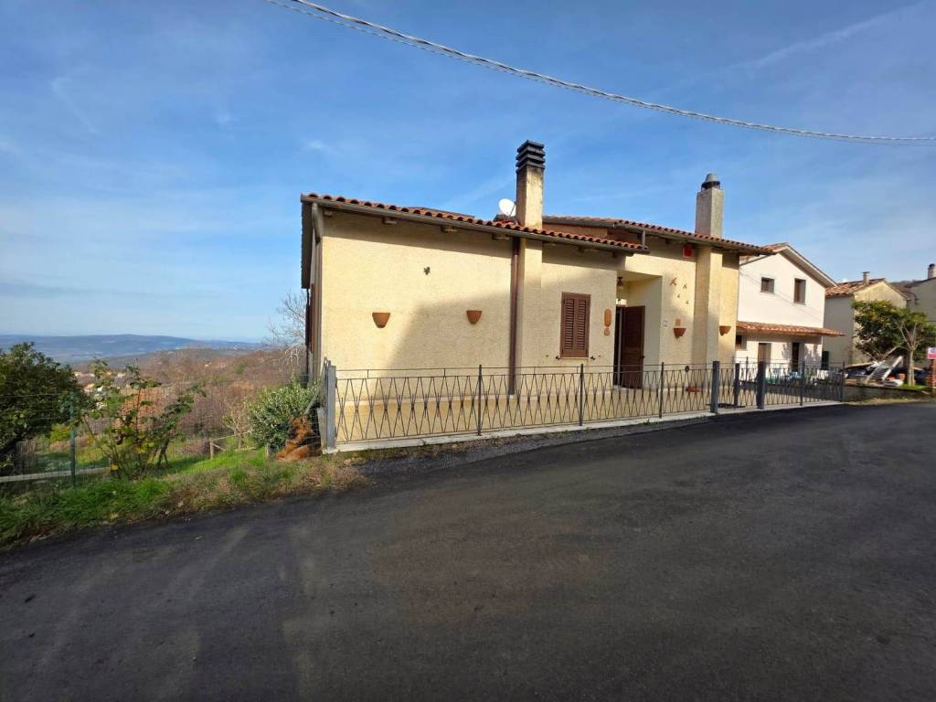 Villa a Castel del piano in Località Collevergari, 42 - Foto 2