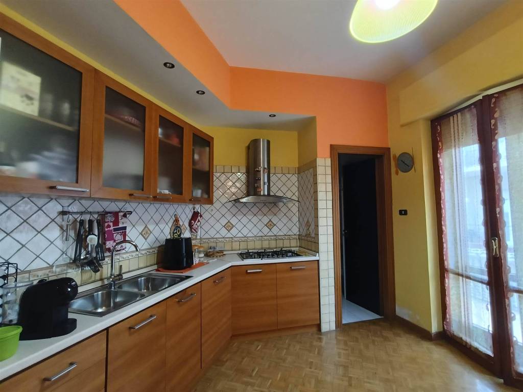 Appartamento a Atripalda in zona via roma - Foto 5