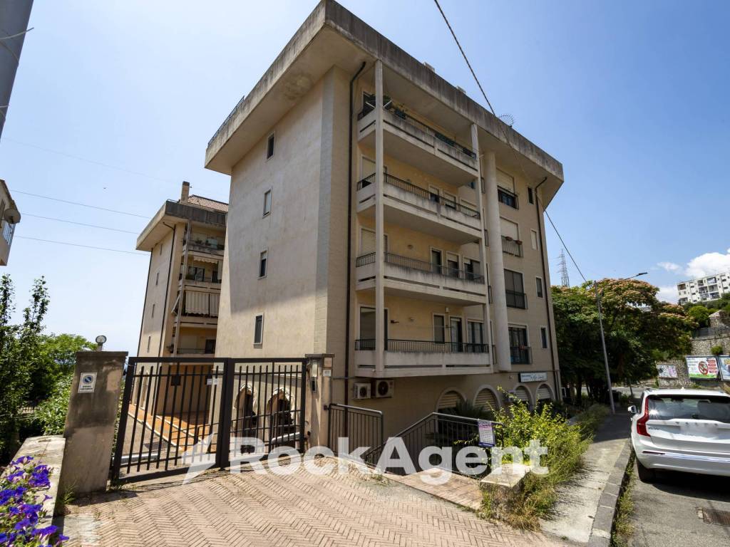 Immobile a Catanzaro in Viale dei Bizantini, 75 - Foto 3