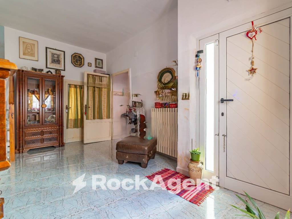 Casa indipendente a Cassano delle murge in Vicolo Adriano, 6 - Foto 2