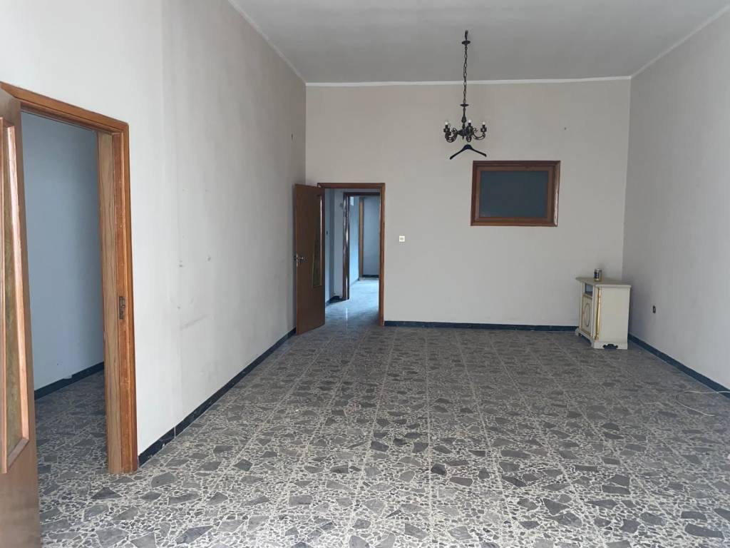 Appartamento a Sava in Piazza Padre Pio - Foto 3