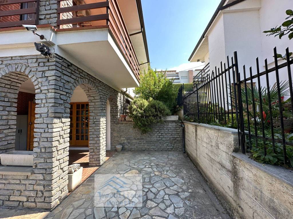 Villa a Diano d'alba in Via Alba Cortemilia, 27 - Foto 5