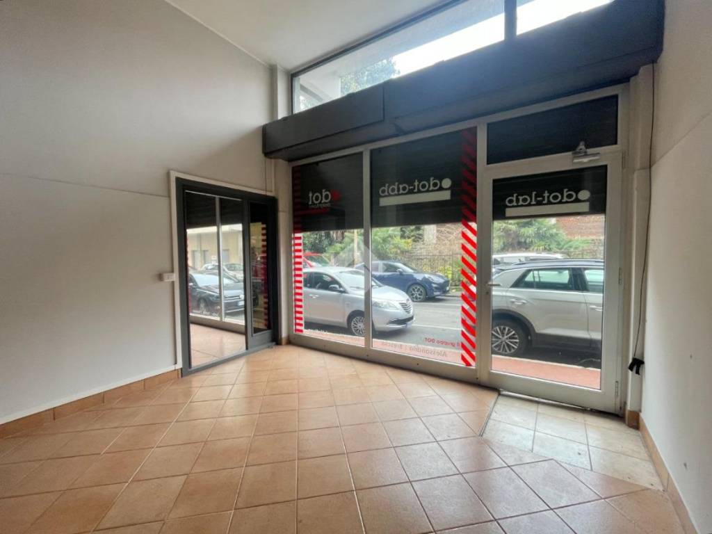 Appartamento a Borgomanero in Via S. Giovanni, 64 - Foto 2