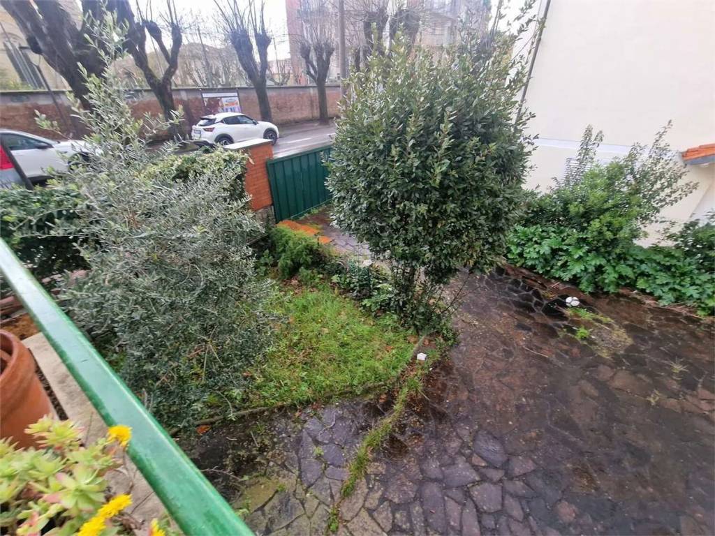 Villa a Montecatini-terme in Via Delle Tamerici, 69 - Foto 2