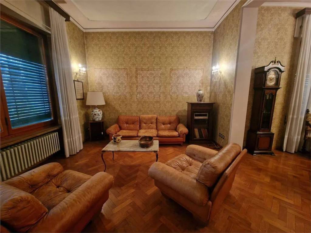 Villa a Montecatini-terme in Via Delle Tamerici, 69 - Foto 3