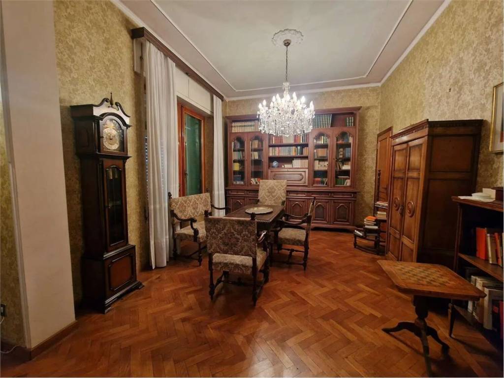 Villa a Montecatini-terme in Via Delle Tamerici, 69 - Foto 4