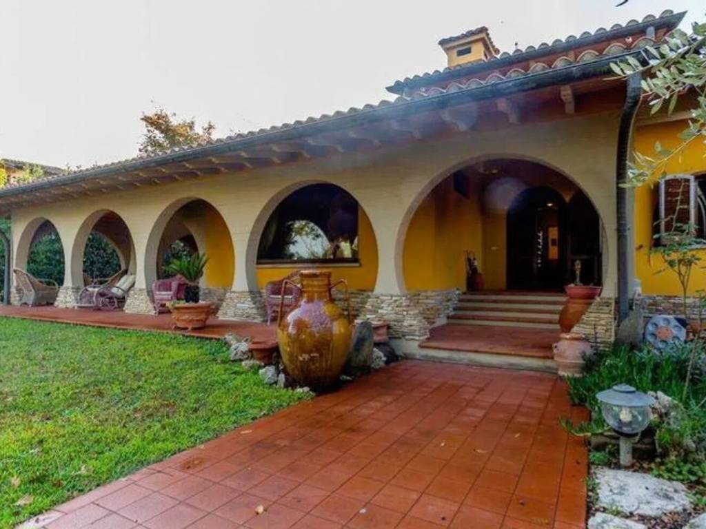 Villa a Larciano in Via Bartolini, 1090 - Foto 2