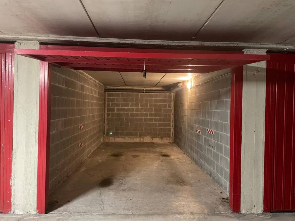 Box / garage a Bollate in Via Repubblica, 20 - Foto 2