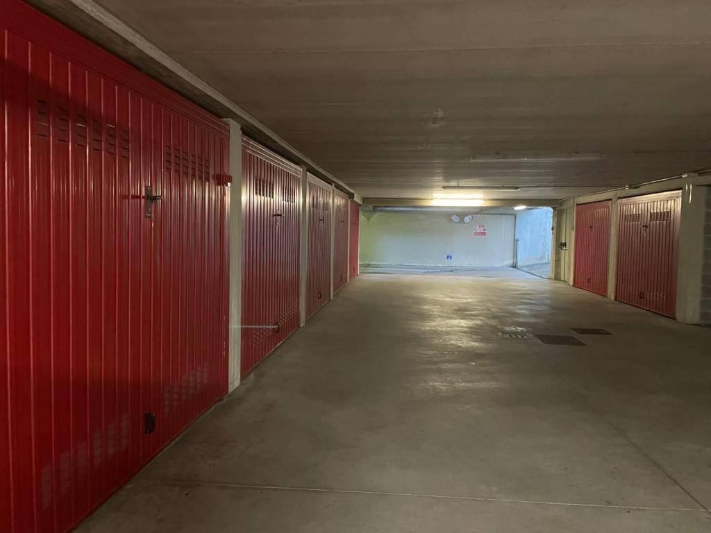 Box / garage a Bollate in Via Repubblica, 20 - Foto 4