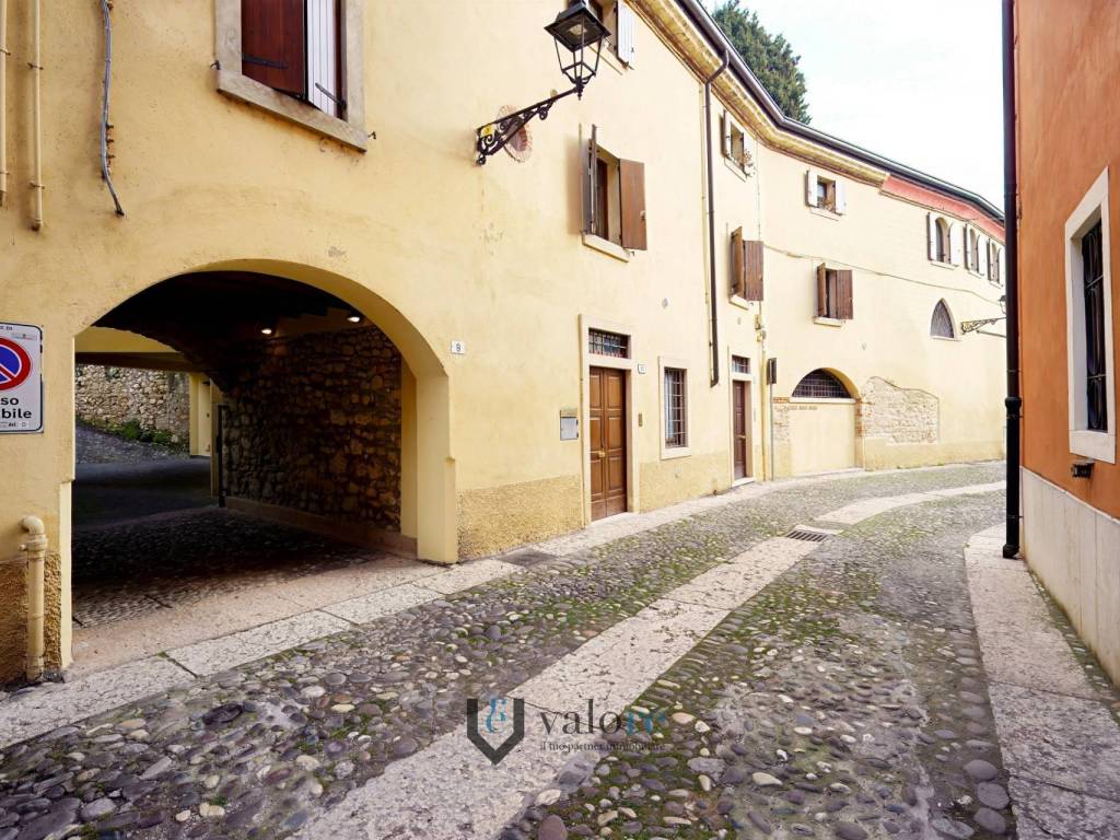 Appartamento a Verona in Via Indentro - Foto 2