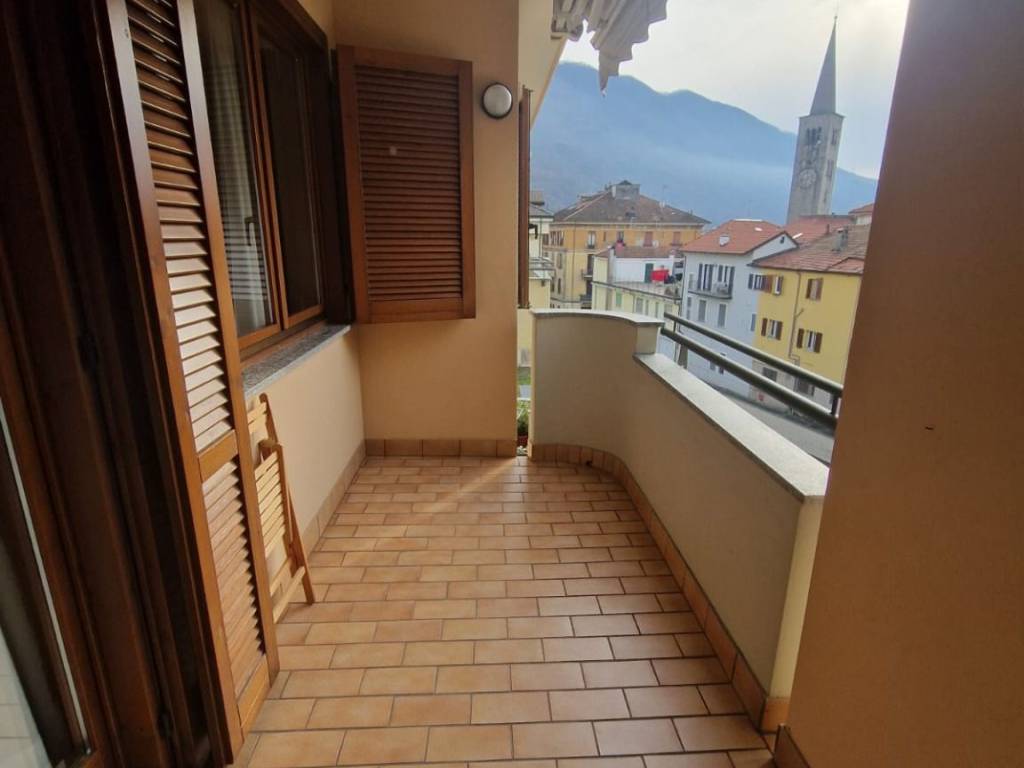 Appartamento a Omegna in Piazza Giovanni Bovio - Foto 2