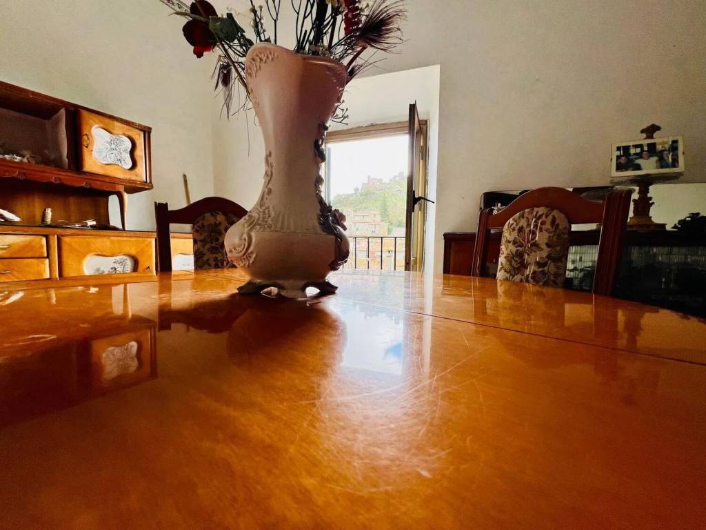 Villa a Tolfa in Piazza Giustino Colelli, 8 - Foto 3