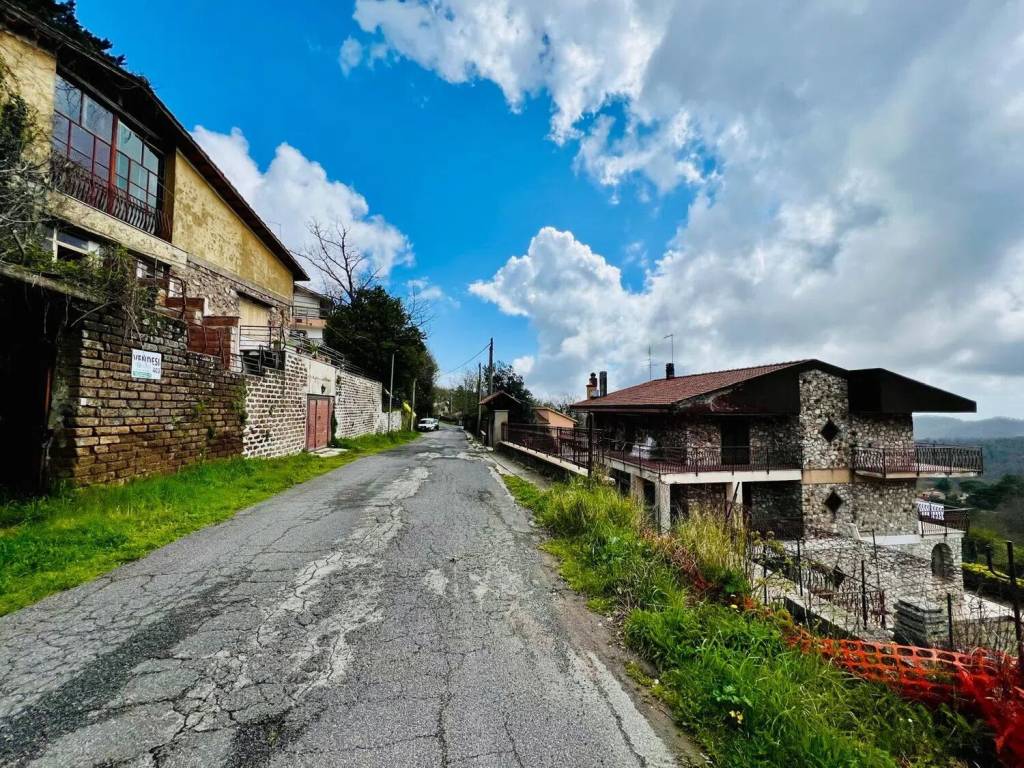 Villa a Tolfa in Via Dei Faggi, 10 - Foto 4