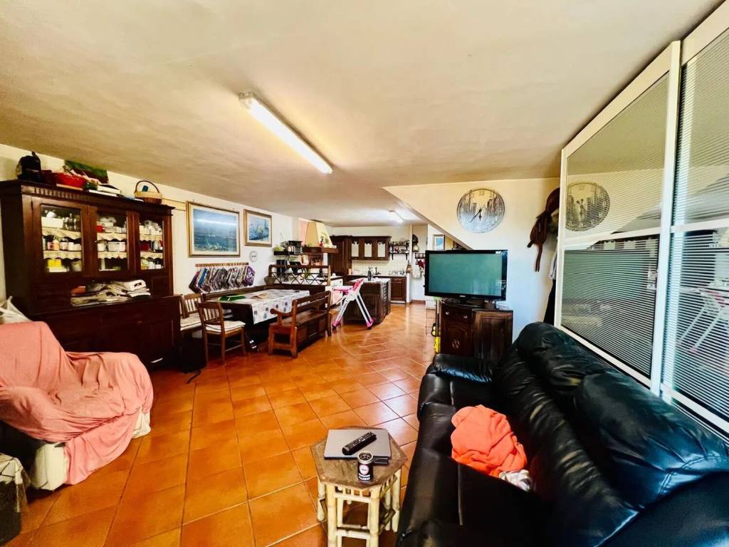 Villa a Tolfa in Via Giuseppe Pierantozzi, 24 - Foto 3