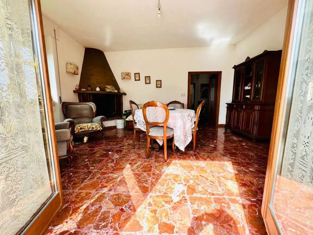 Appartamento a Tolfa in Viale D'Italia, 43 - Foto 3