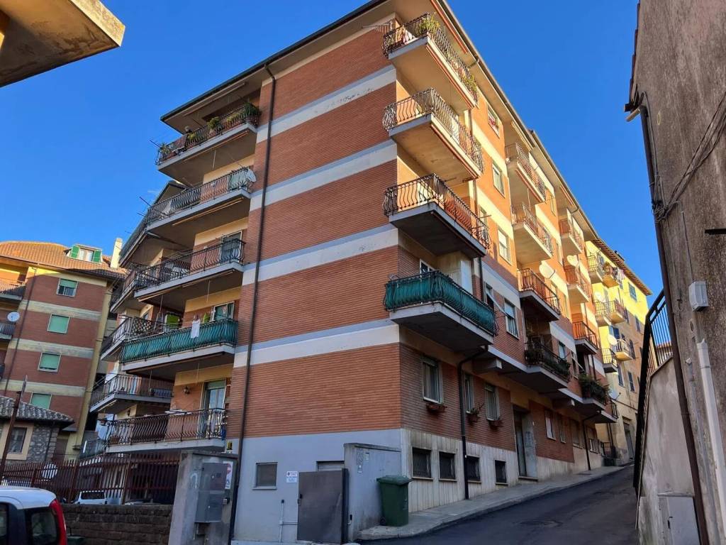 Appartamento a Allumiere in Via Civitavecchia, 6 - Foto 2
