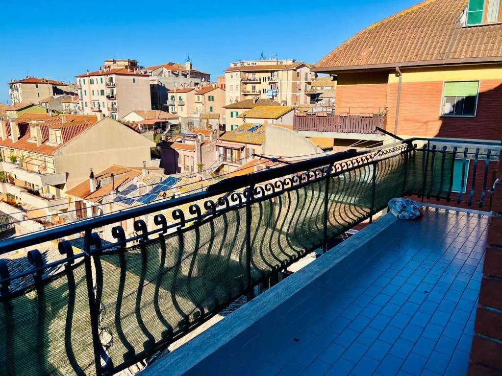 Appartamento a Allumiere in Via Civitavecchia, 6 - Foto 4