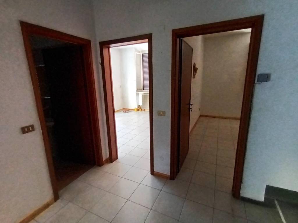 Appartamento a Lucca in Viale Castruccio Castracani, - Foto 4