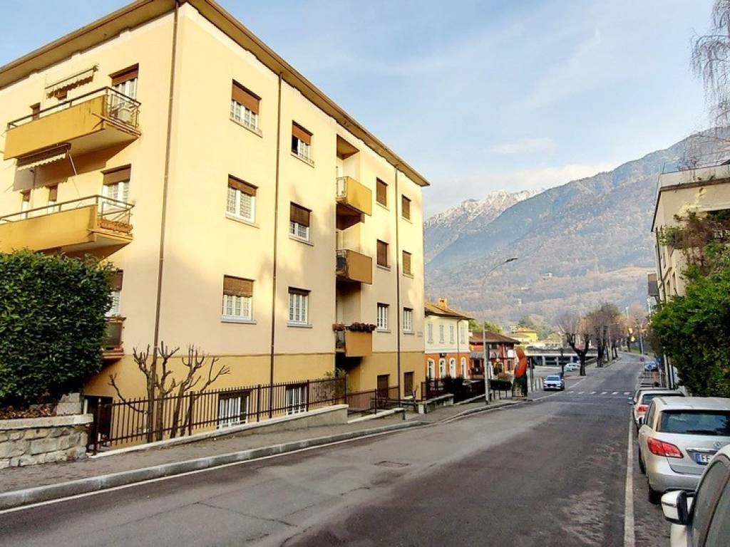 Appartamento a Breno in Via Carlo Tassara, 23 - Foto 3