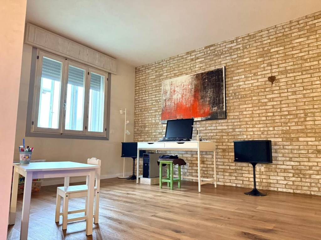 Villa a Santa maria di sala in Via Giuseppe Giusti - Foto 4