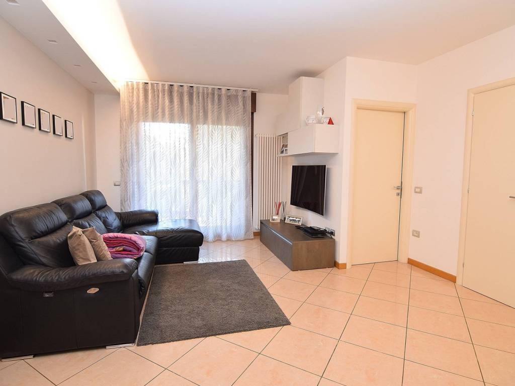 Appartamento a Verona in Via Montorio, 13 - Foto 4